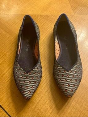 Rothy's the Point Knit Flats with adorable polka dots - Women's - like new